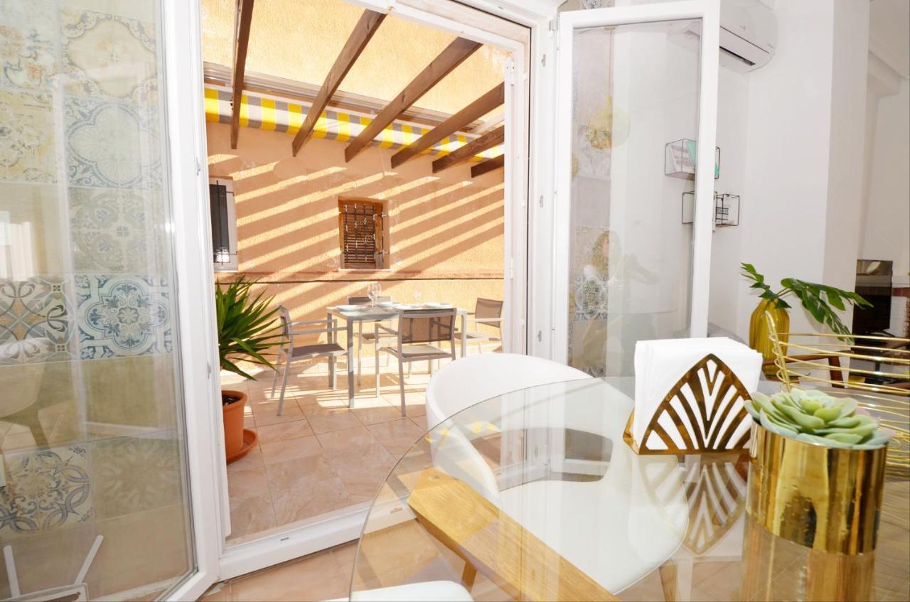 Punta Prima Pleasure With Private Parking In A Gated Community Close To The Beach 托雷维耶哈 外观 照片