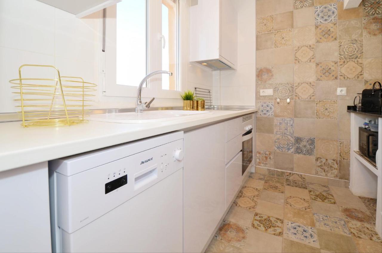 Punta Prima Pleasure With Private Parking In A Gated Community Close To The Beach 托雷维耶哈 外观 照片